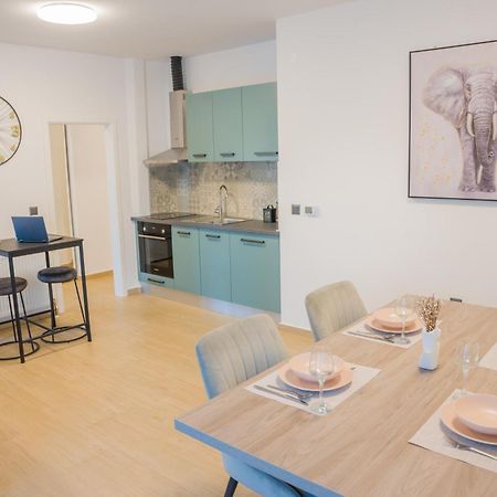 Apartmani Toni Drniš Exteriör bild