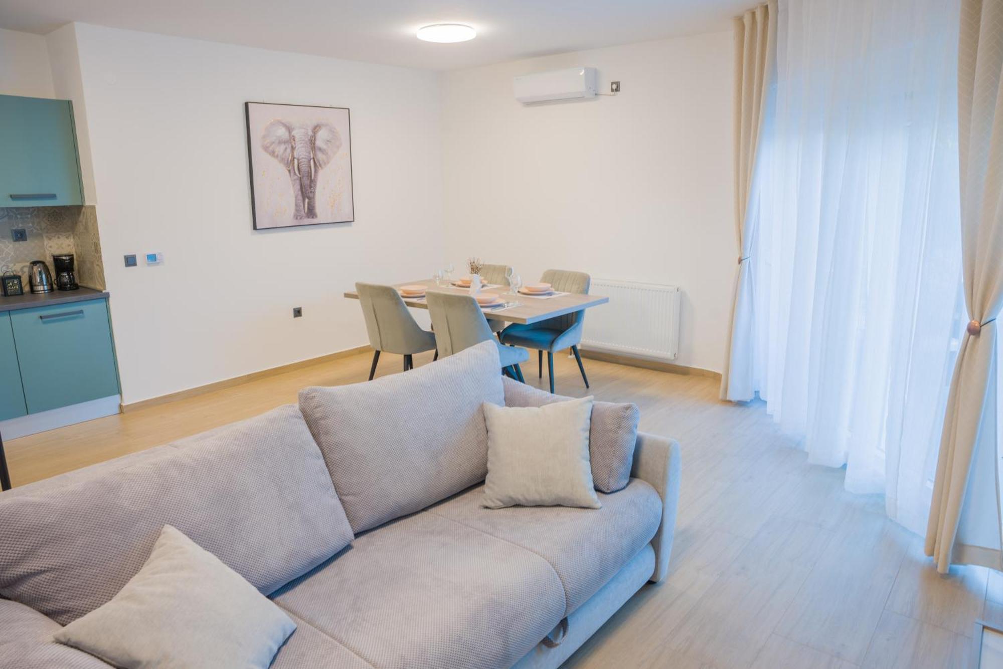 Apartmani Toni Drniš Exteriör bild